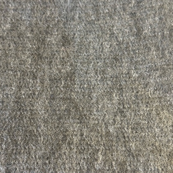 Lucky Brand SOFT Gray Thick Acrylic Oversized Knit Blanket Scarf Wrap OSFM - Picture 8 of 8